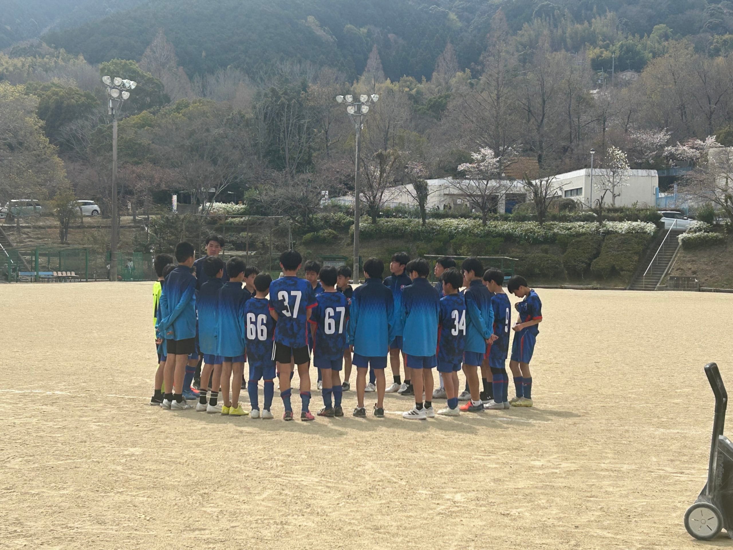 7FE85D4F-CD8B-4E35-892F-3723E1BCA099